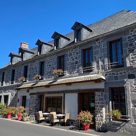 Hotel Restaurant Du Plomb Du Cantal Мюра Экстерьер фото