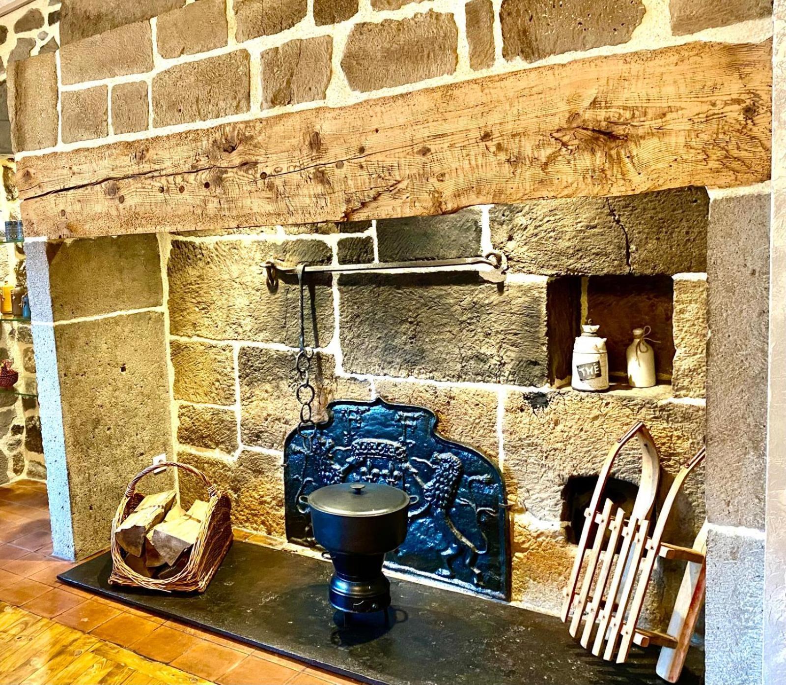 Hotel Restaurant Du Plomb Du Cantal Мюра Экстерьер фото