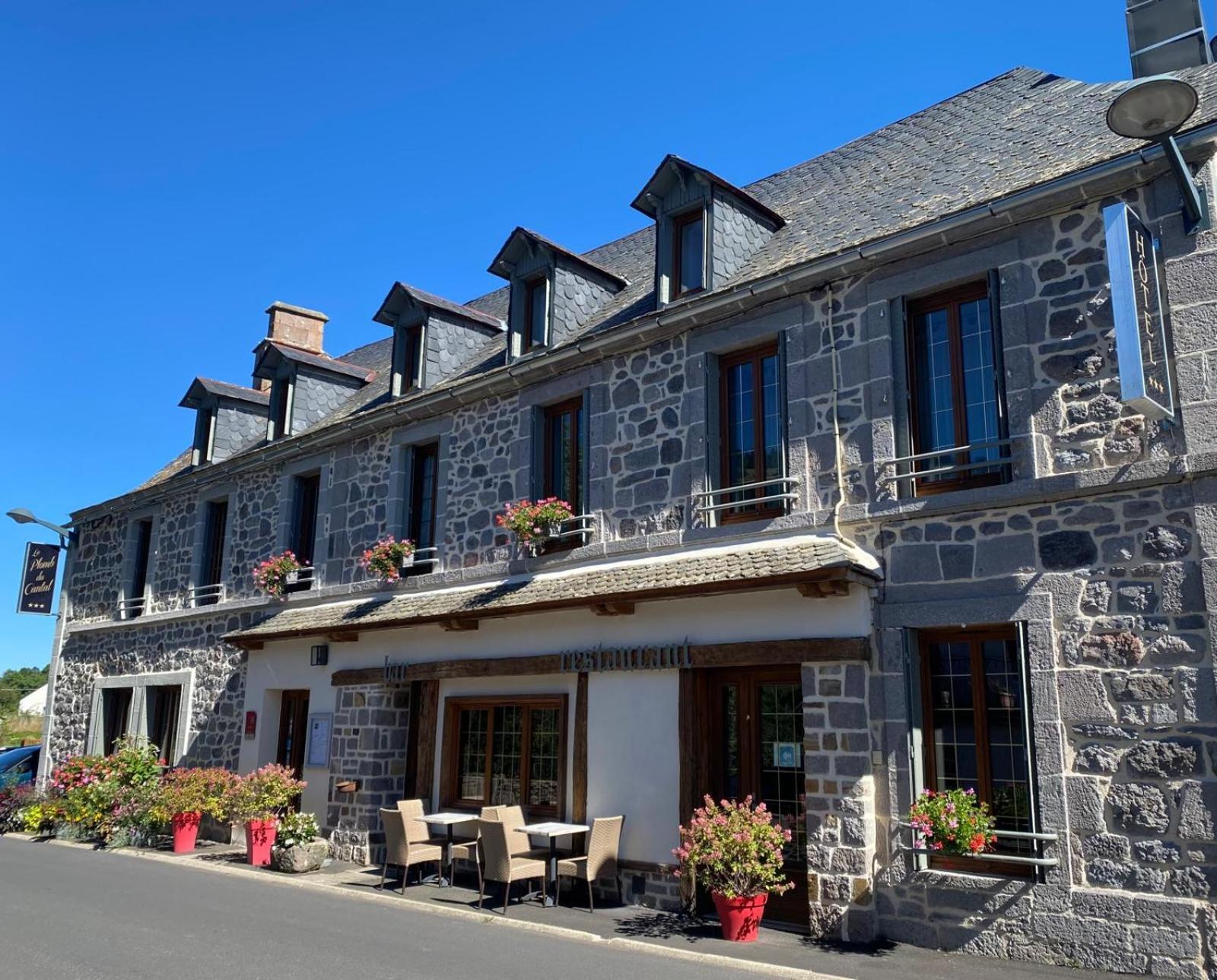Hotel Restaurant Du Plomb Du Cantal Мюра Экстерьер фото